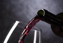 Quels sont les avantages de faire une formation dans le domaine du vin ?